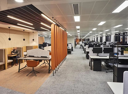 溫馨配色的辦公室裝修設(shè)計空間是怎樣的——Berenberg